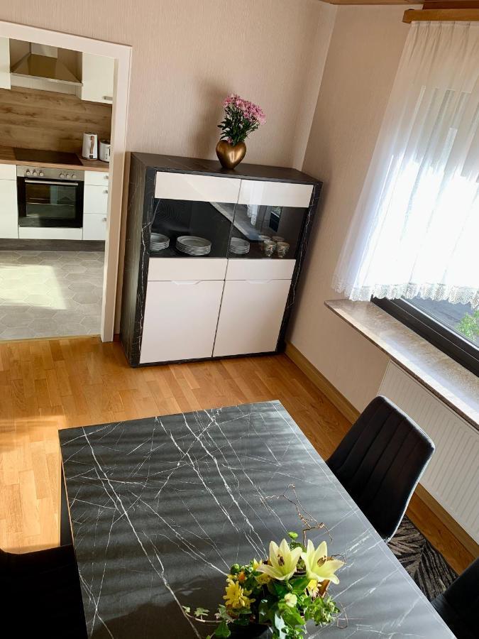 Haus Nummer Vier Neunkirchen  Exteriör bild