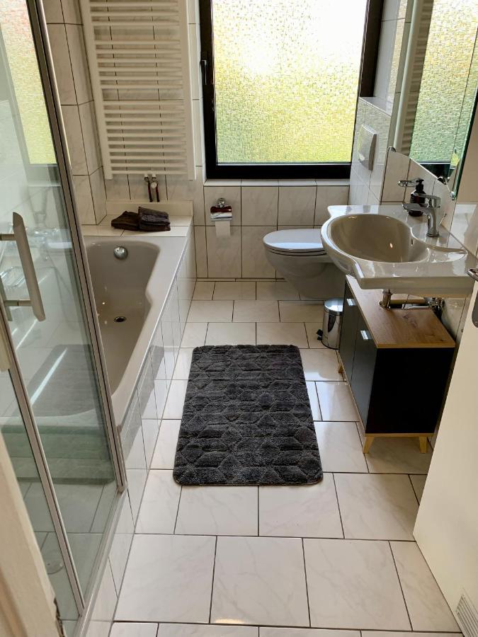 Haus Nummer Vier Neunkirchen  Exteriör bild